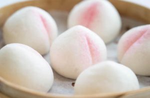 街头小吃，藏着一座城市的烟火底色